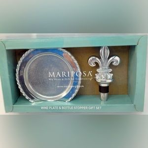 Brand New Mariposa Fleur De Lis Swizzle Silver Wine Plate & Bottle Stopper
